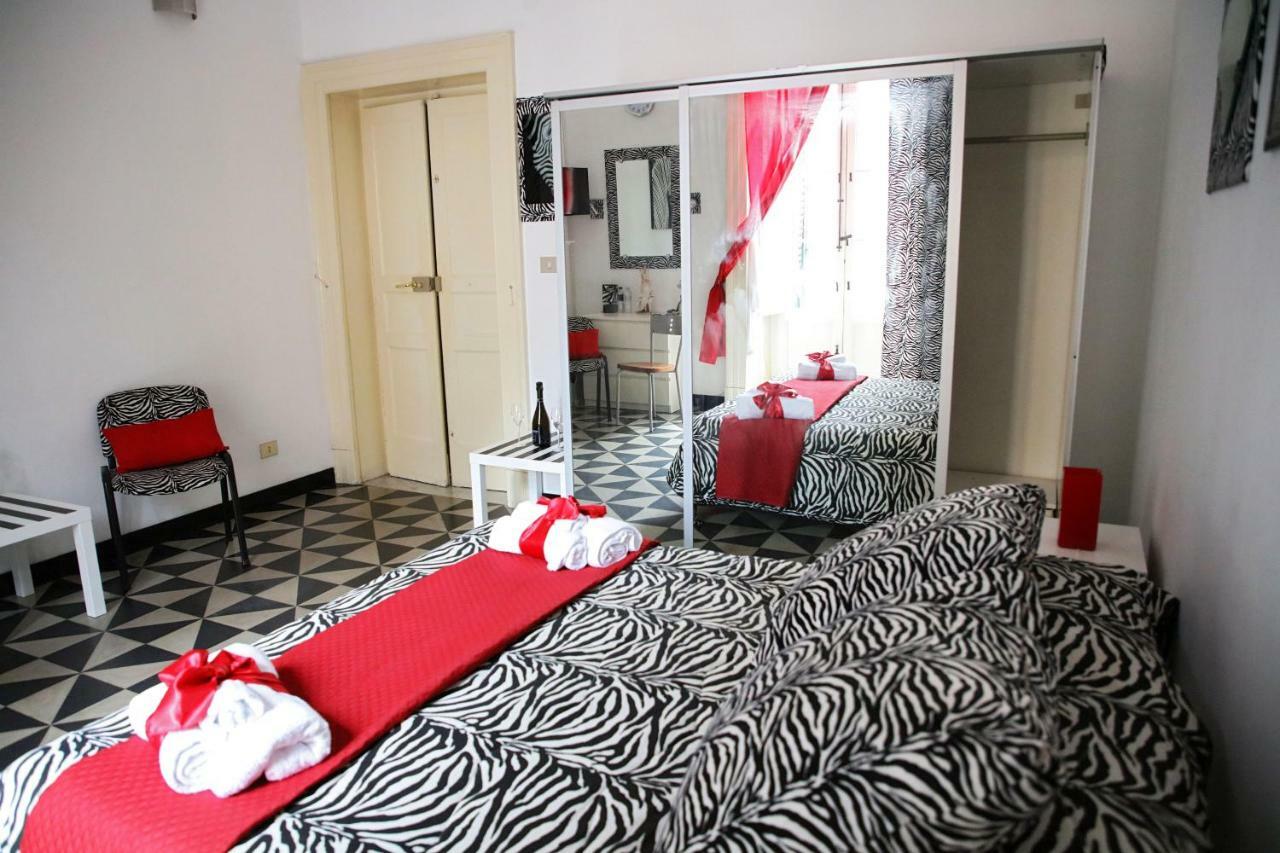 Pitagora House Hotel ตารันโต ภายนอก รูปภาพ