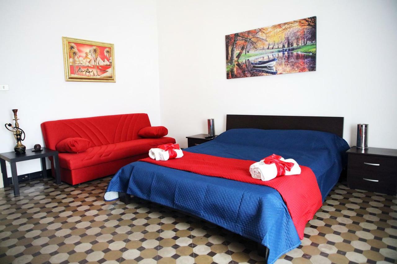 Pitagora House Hotel ตารันโต ภายนอก รูปภาพ